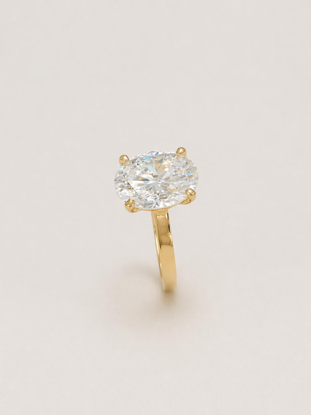 Oval ring