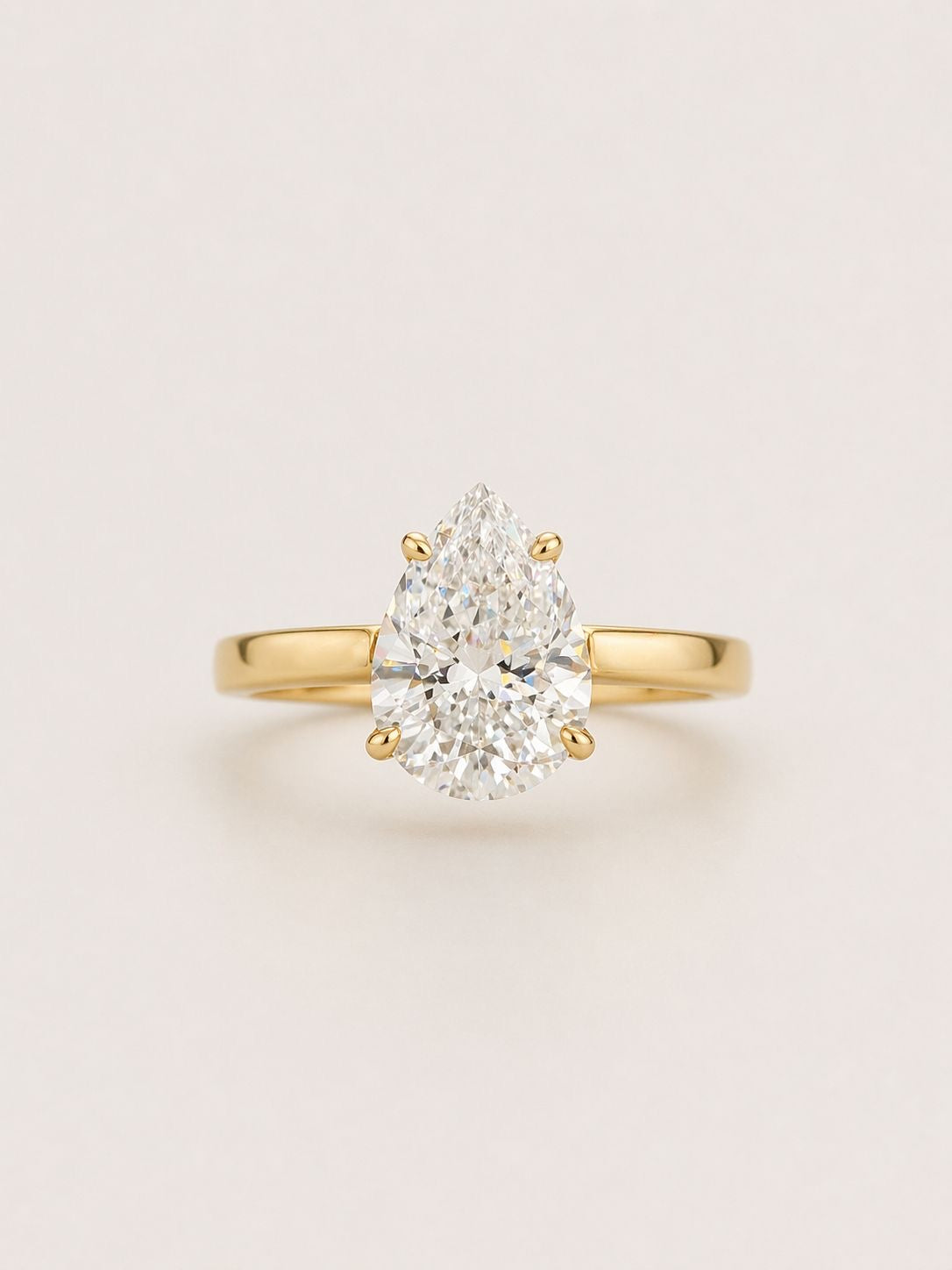 Pear cut ring